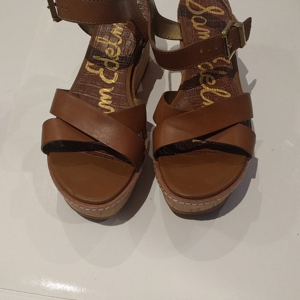 Sam Edelman Tan Leather Cross-Strap Sandals with Gold Buckles - Picture 3 of 12